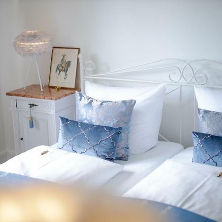 Das Kleine Hotel Iphofen, Fruehstueckszauber, No Waste, Nachhaltig, Nahe Aller Weingueter, Knauf Gips Kg Und Connekt, Kleines Secret Mit Garten & Terrassen, Tv Mirrorring, 55" Tv, Fine Dining, Hunde Willkommen Exteriör bild