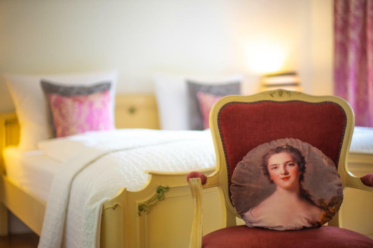 Das Kleine Hotel Iphofen, Fruehstueckszauber, No Waste, Nachhaltig, Nahe Aller Weingueter, Knauf Gips Kg Und Connekt, Kleines Secret Mit Garten & Terrassen, Tv Mirrorring, 55" Tv, Fine Dining, Hunde Willkommen Exteriör bild